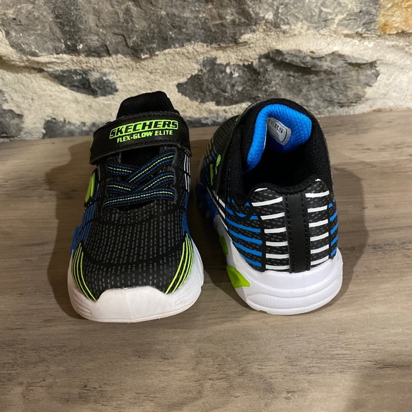 Sketches Flex-Glow Elite Shoes - Picture 3 of 4